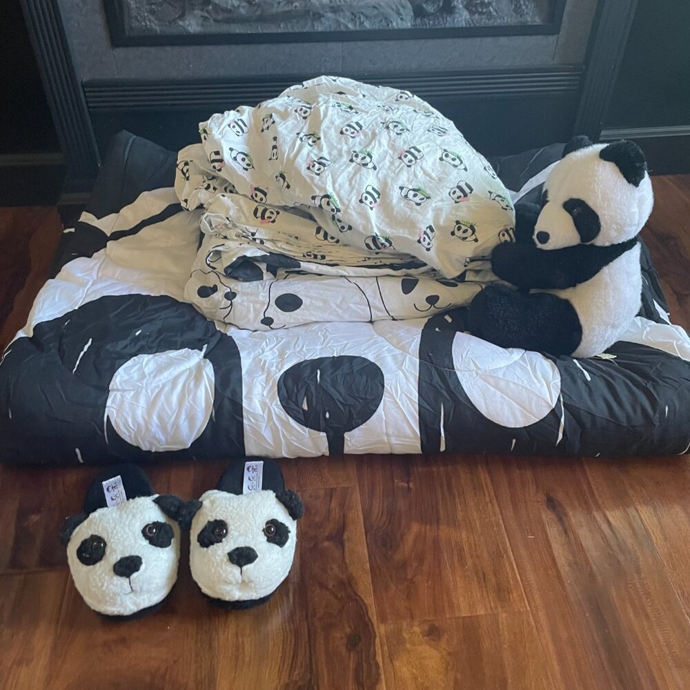 Panda Set - Picture 2 of 4